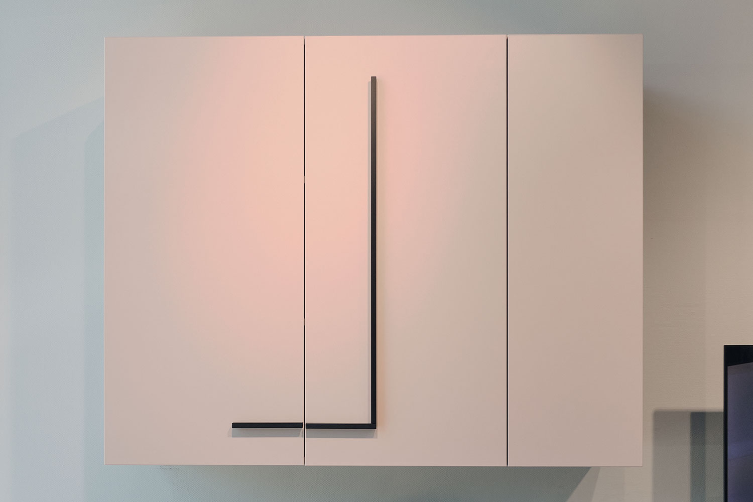 Навесные шкафчики - изображение №7 "Настенный шкаф Милагро"  на www.Angstrem-mebel.ru