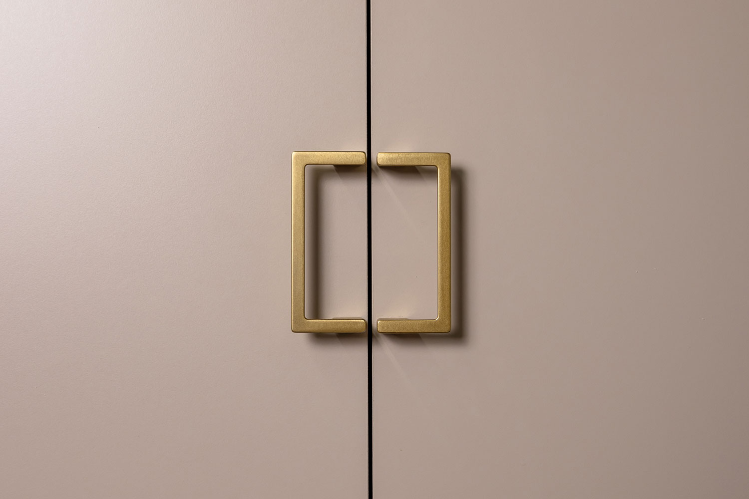 Распашные шкафы - изображение №10 "Шкаф Дольче с полками (5 шт.)"  на www.Angstrem-mebel.ru