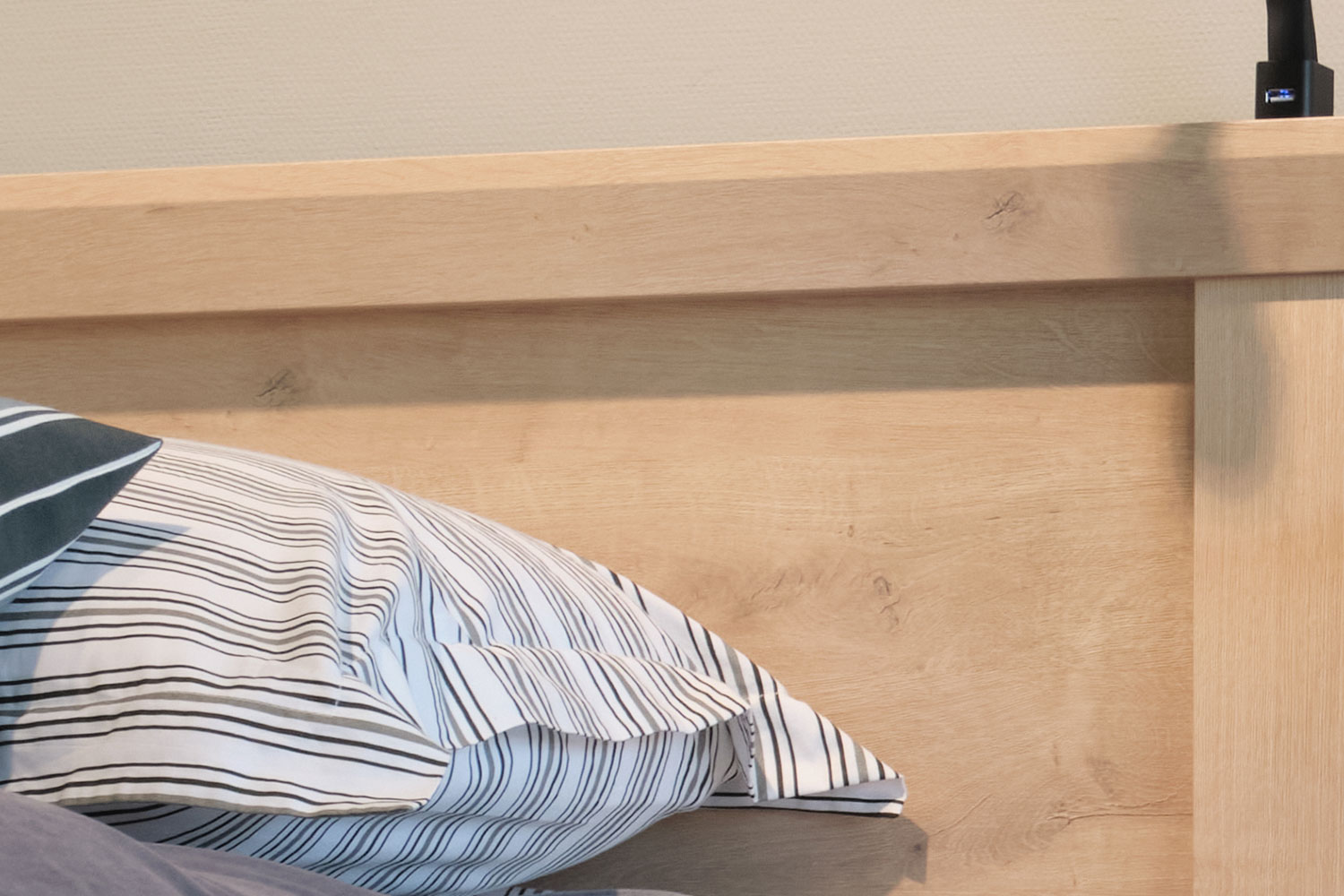 Двуспальные кровати - изображение №11 "Кровать Магнум"  на www.Angstrem-mebel.ru