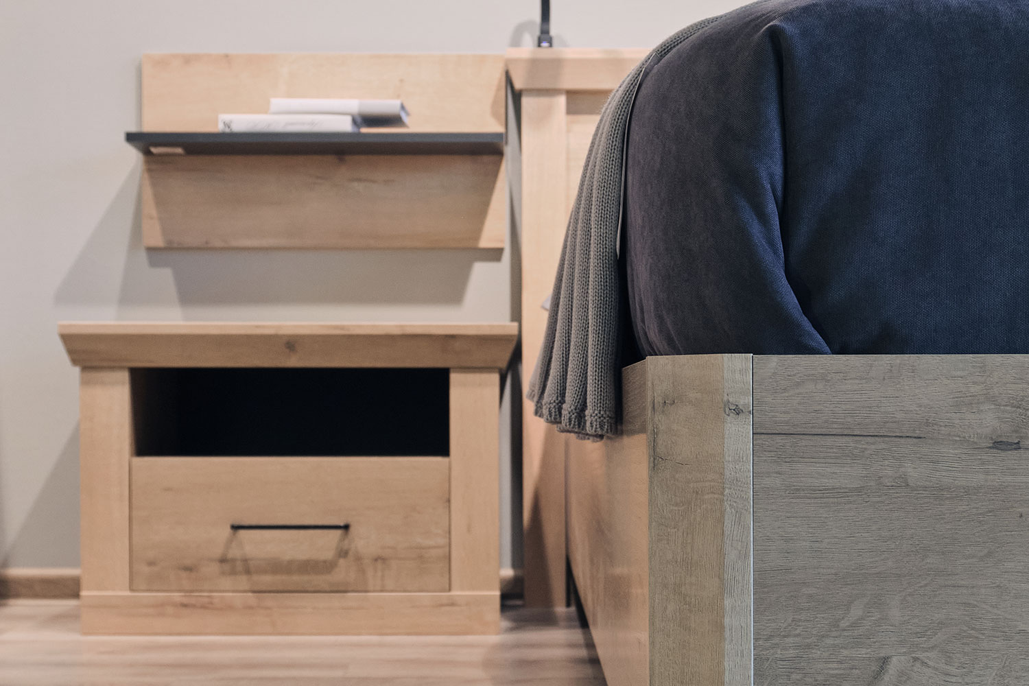 Полки - изображение №7 "Полка настенная Магнум"  на www.Angstrem-mebel.ru