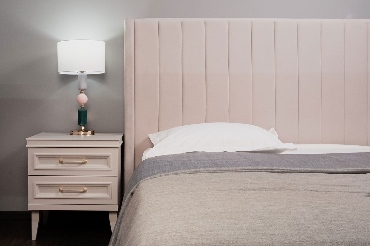 Двуспальные кровати - изображение №11 "Кровать Аделия 180 х 200"  на www.Angstrem-mebel.ru