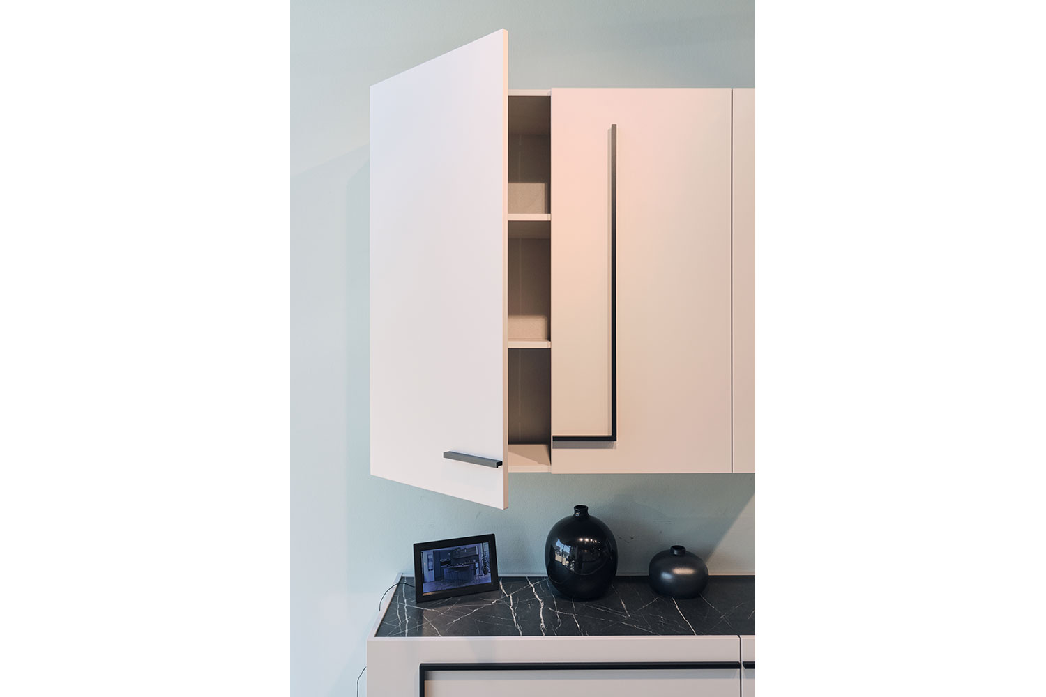 Навесные шкафчики - изображение №9 "Настенный шкаф Милагро"  на www.Angstrem-mebel.ru