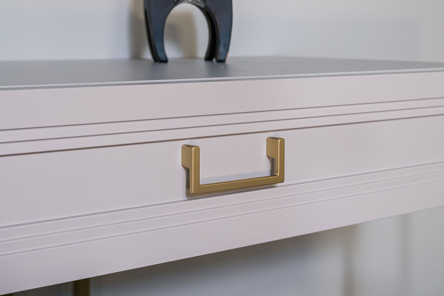 Туалетные столы - изображение №9 "Туалетный стол Дольче с выдвижным ящиком"  на www.Angstrem-mebel.ru