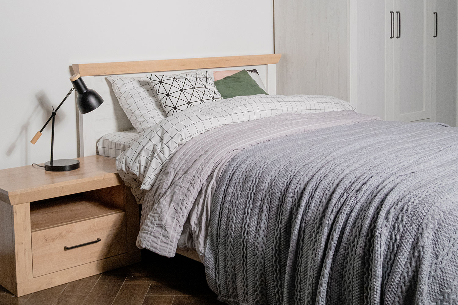 Односпальные кровати - изображение №11 "Кровать Магнум 90 х 200"  на www.Angstrem-mebel.ru