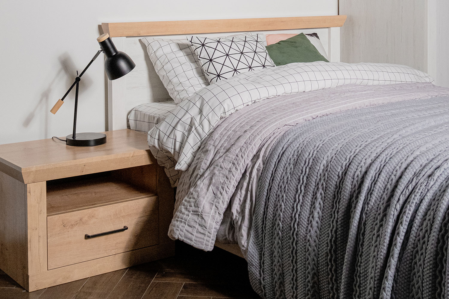 Односпальные кровати - изображение №13 "Кровать Магнум 90 х 200"  на www.Angstrem-mebel.ru