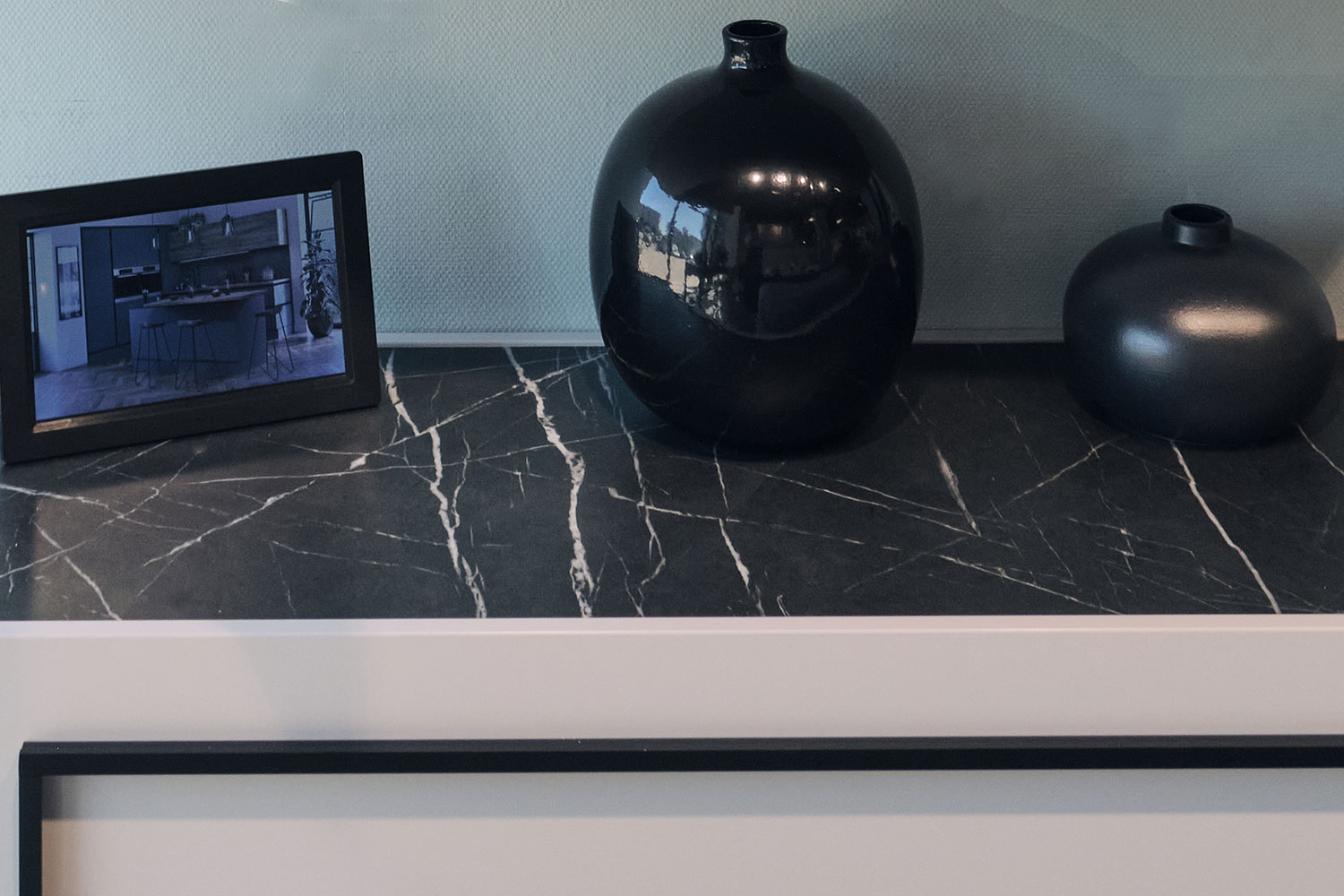 Тумбы под телевизор - изображение №7 "Тумба Милагро настенная с выдвижными ящиками"  на www.Angstrem-mebel.ru