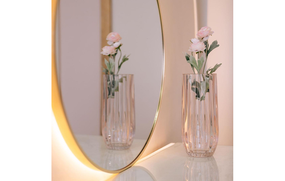 Вазы - изображение №3 "Декоративная ваза Fancy79 из рельефного стекла, пудровый "  на www.Angstrem-mebel.ru