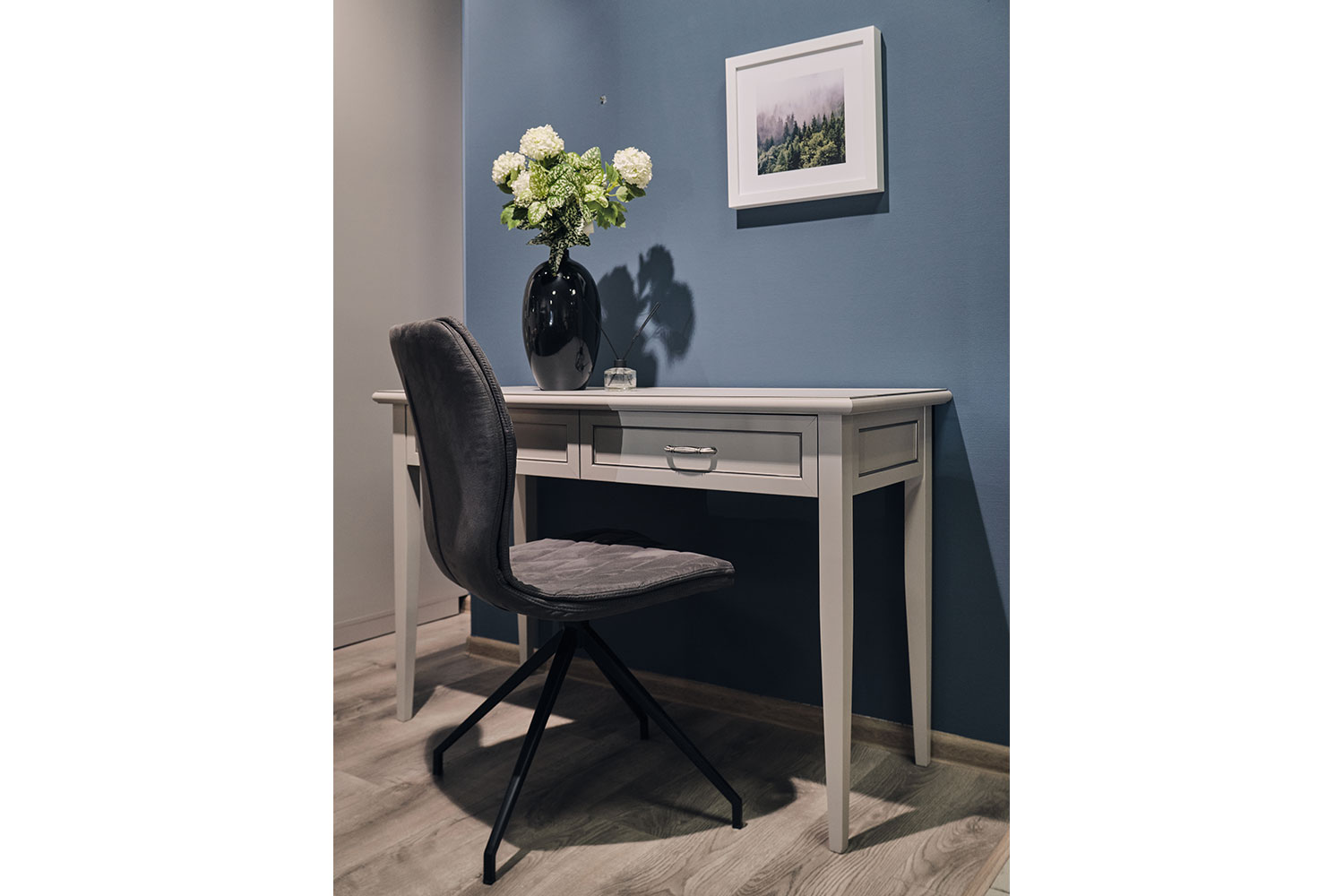 Туалетные столы - изображение №8 "Туалетный стол Адажио с выдвижными ящиками"  на www.Angstrem-mebel.ru