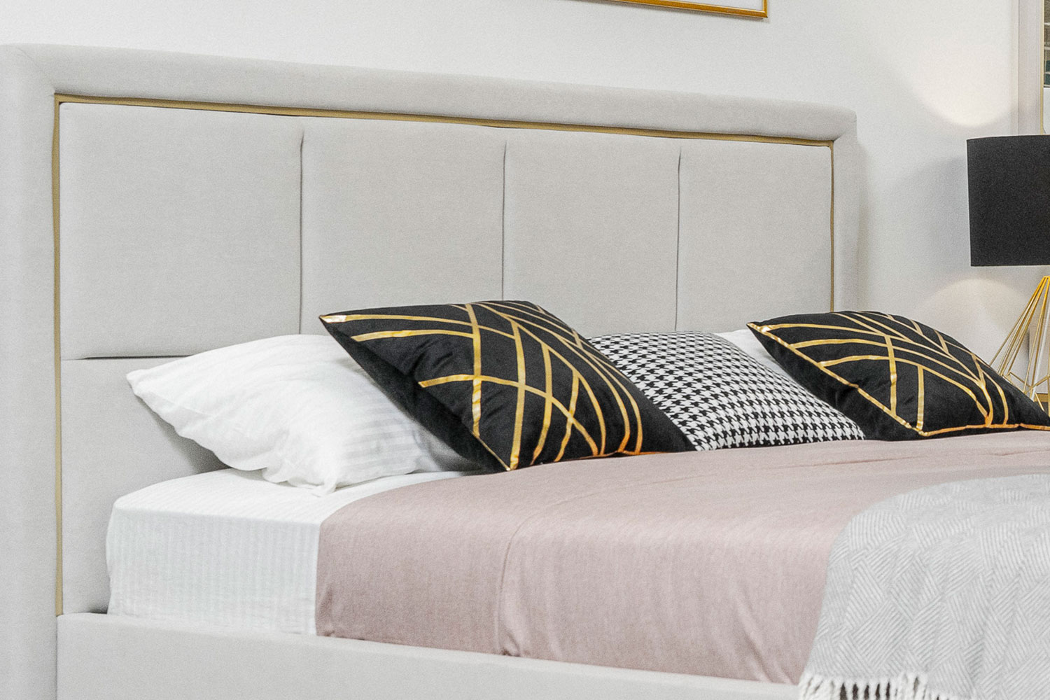 Двуспальные кровати - изображение №15 "Мягкая кровать Дольче 140 х 200 см"  на www.Angstrem-mebel.ru