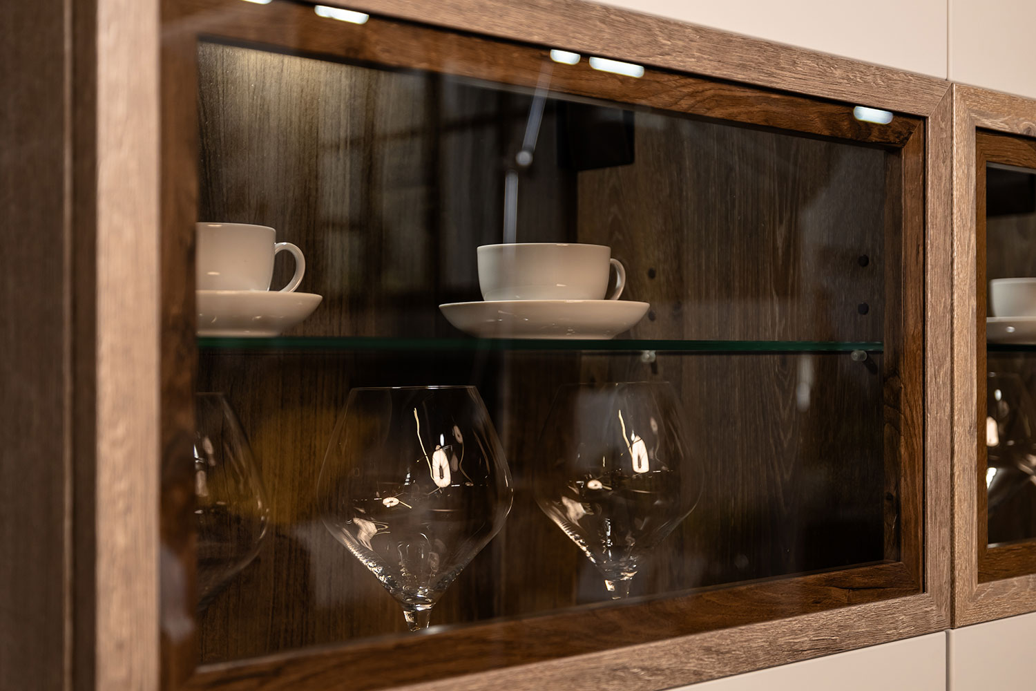 Навесные шкафчики - изображение №6 "Навесной шкаф Анри (левый)"  на www.Angstrem-mebel.ru