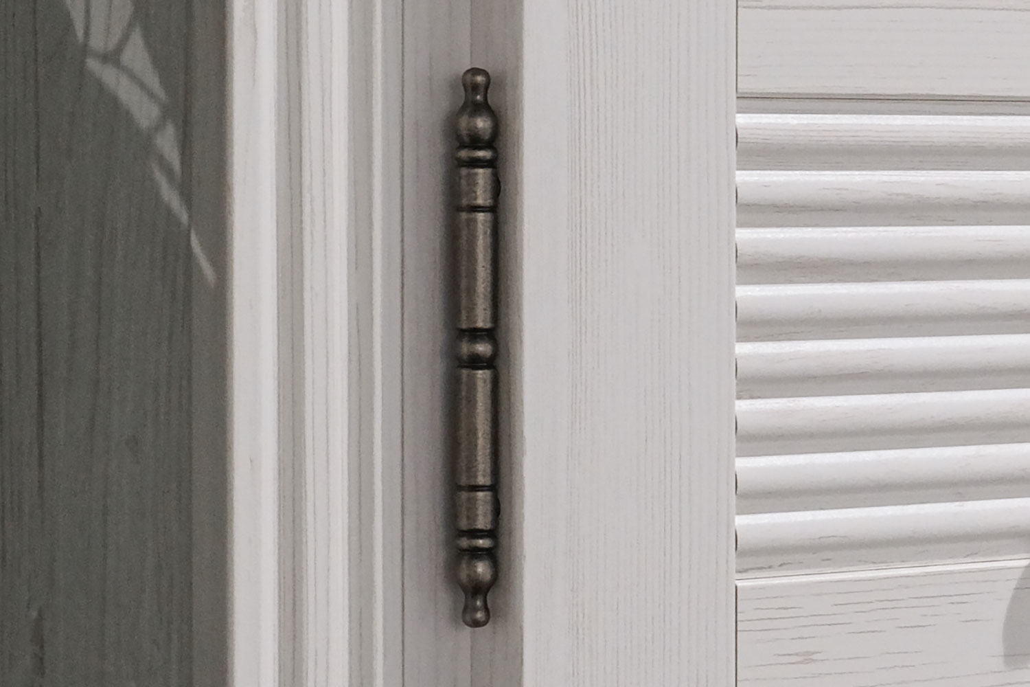 Шкафы-пеналы - изображение №12 "Шкаф Кантри с полкой и штангой для одежды"  на www.Angstrem-mebel.ru