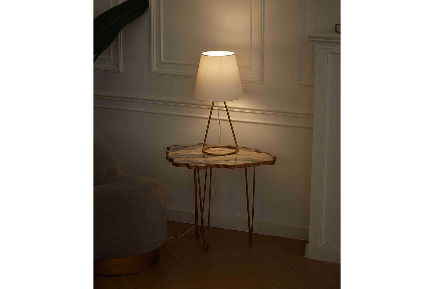 Настольные светильники - изображение №4 "Настольная лампа Альфа"  на www.Angstrem-mebel.ru