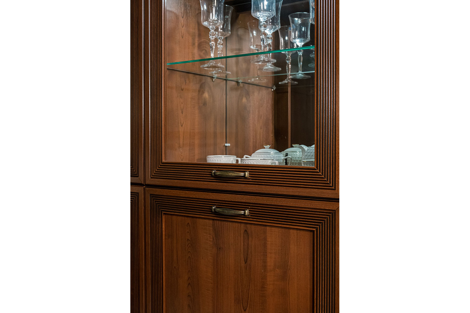 Распашные шкафы - изображение №10 "Шкаф Адажио"  на www.Angstrem-mebel.ru