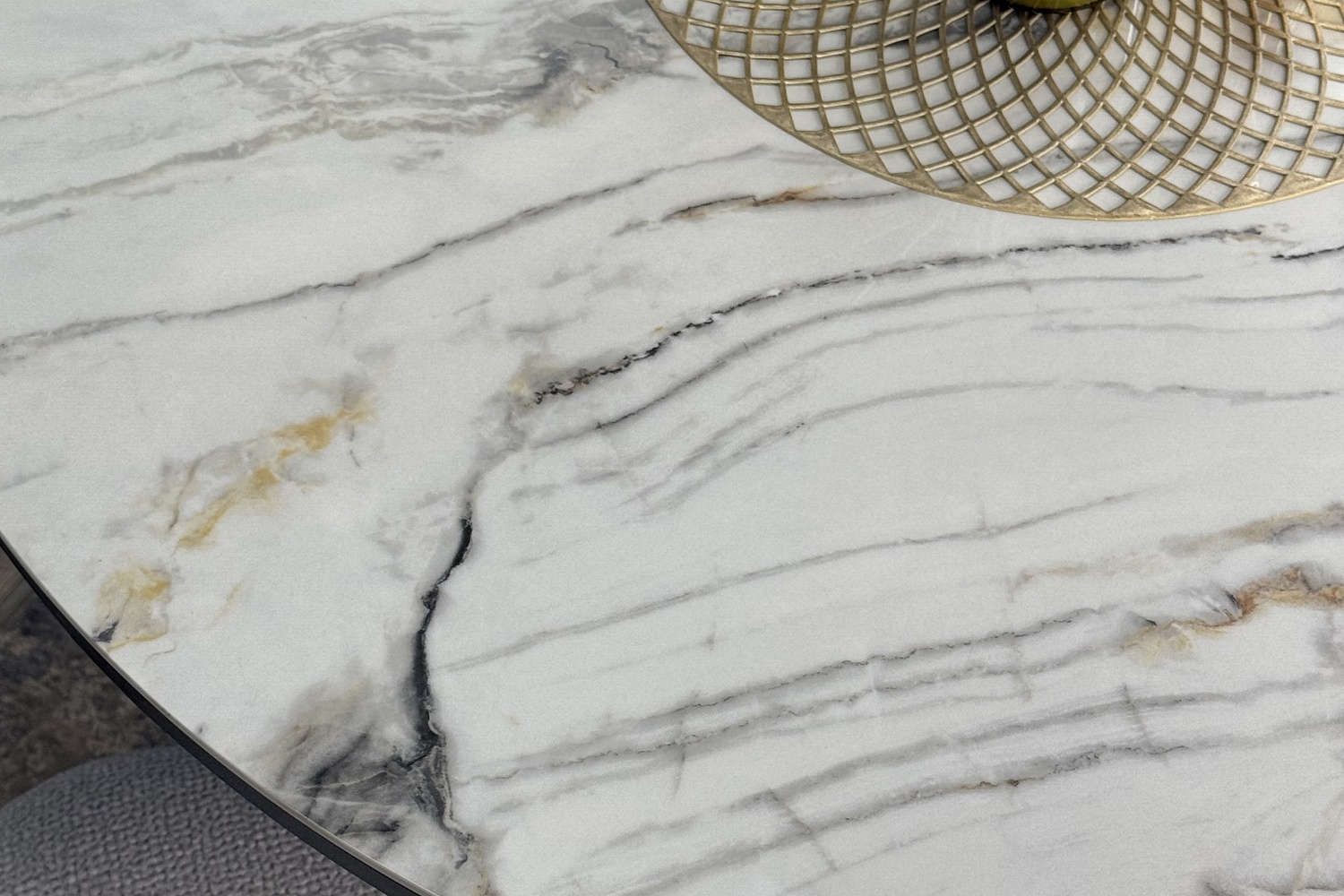 Обеденные столы - изображение №8 "Стол Галло обеденный керамика/гранит арктический глянец"  на www.Angstrem-mebel.ru